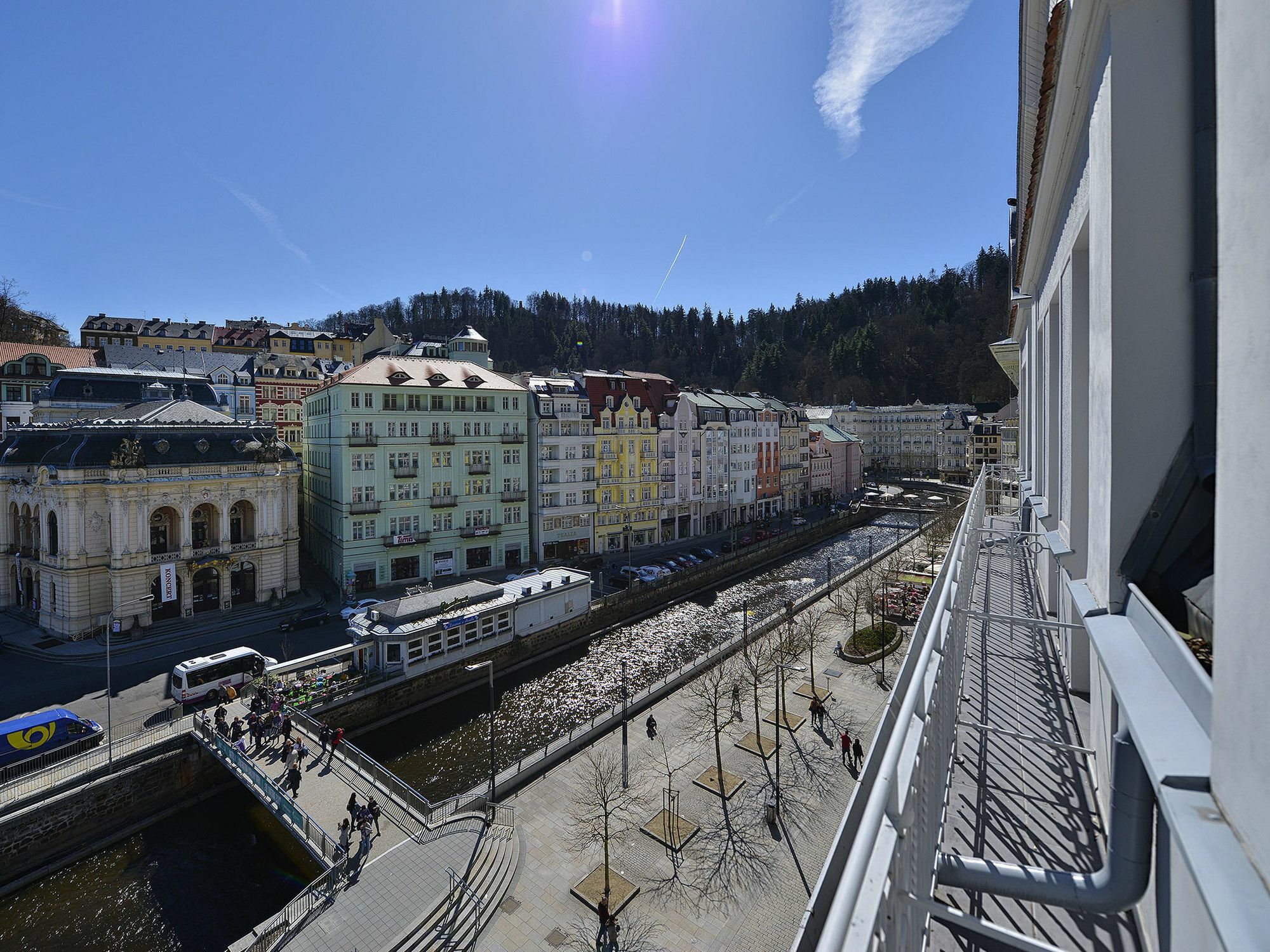 Ea Hotel Elefant Karlsbad Buitenkant foto